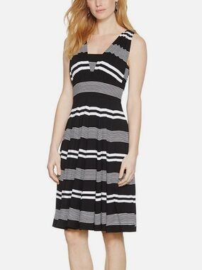 White House Black Market Genius Convertible Striped Dress Sz 4